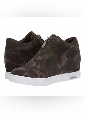 Sorel Camo Suede Zip-Front Sneaker - Olive/Brown